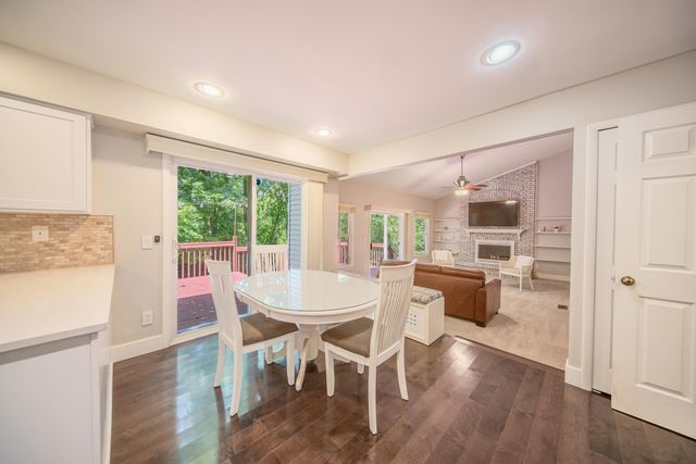 3085 N Foxridge Court, Ann Arbor, MI 48105