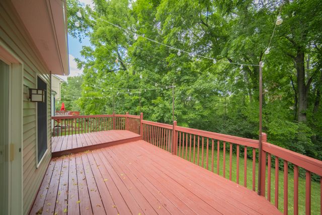 3085 N Foxridge Court, Ann Arbor, MI 48105