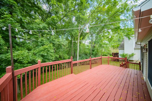 3085 N Foxridge Court, Ann Arbor, MI 48105