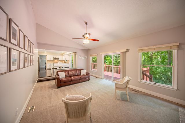3085 N Foxridge Court, Ann Arbor, MI 48105
