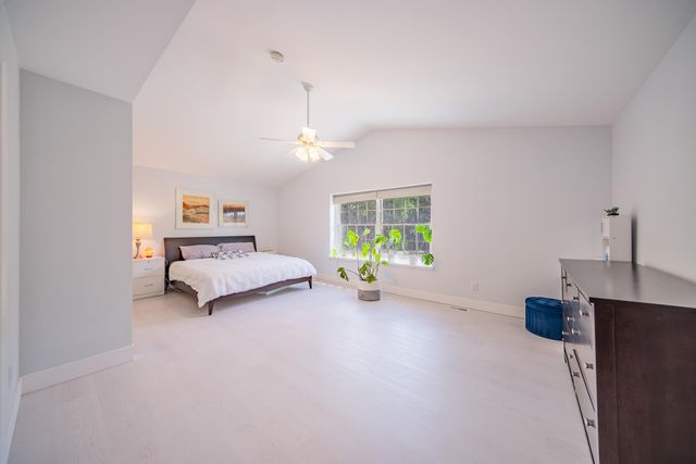 3085 N Foxridge Court, Ann Arbor, MI 48105