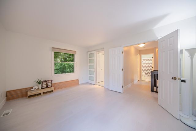 3085 N Foxridge Court, Ann Arbor, MI 48105