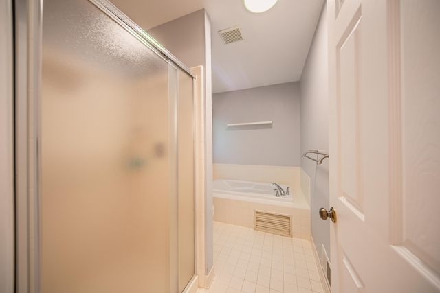 3085 N Foxridge Court, Ann Arbor, MI 48105