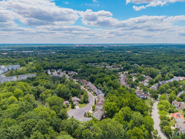 3085 N Foxridge Court, Ann Arbor, MI 48105