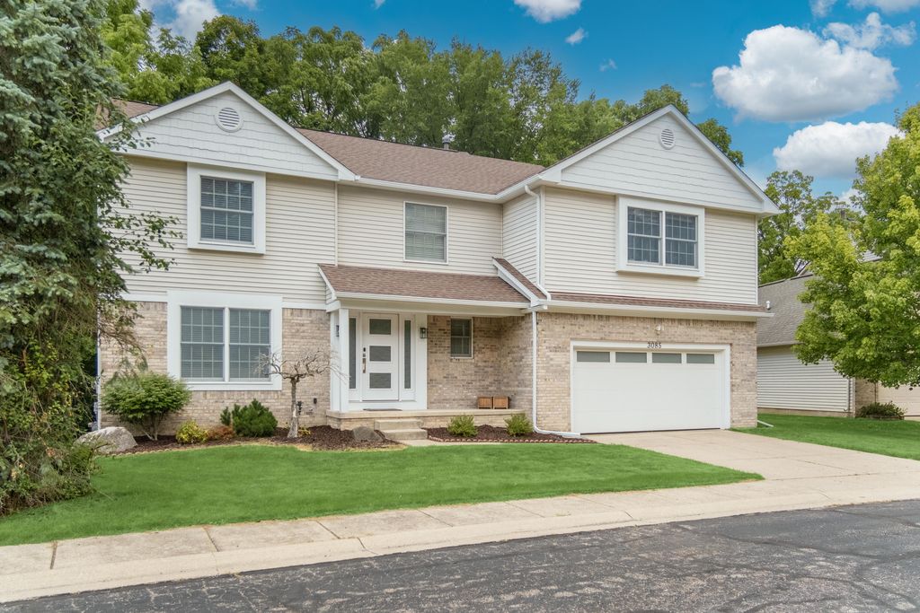 3085 N Foxridge Court, Ann Arbor, MI 48105