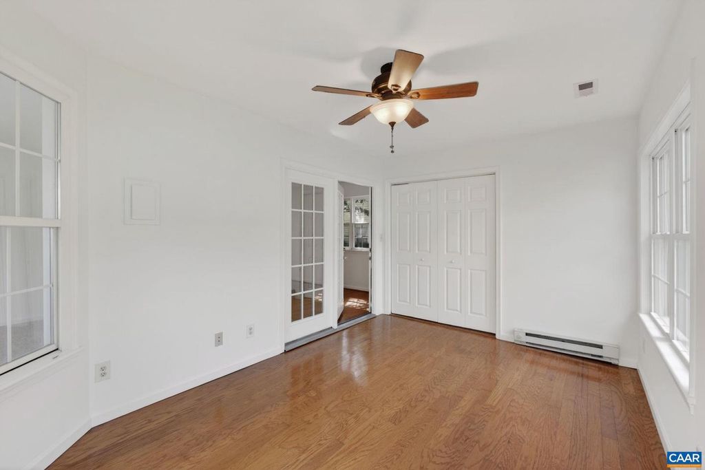 Image 14 of property listing at 1242 GAZEBO CT, Charlottesville, VA 22901