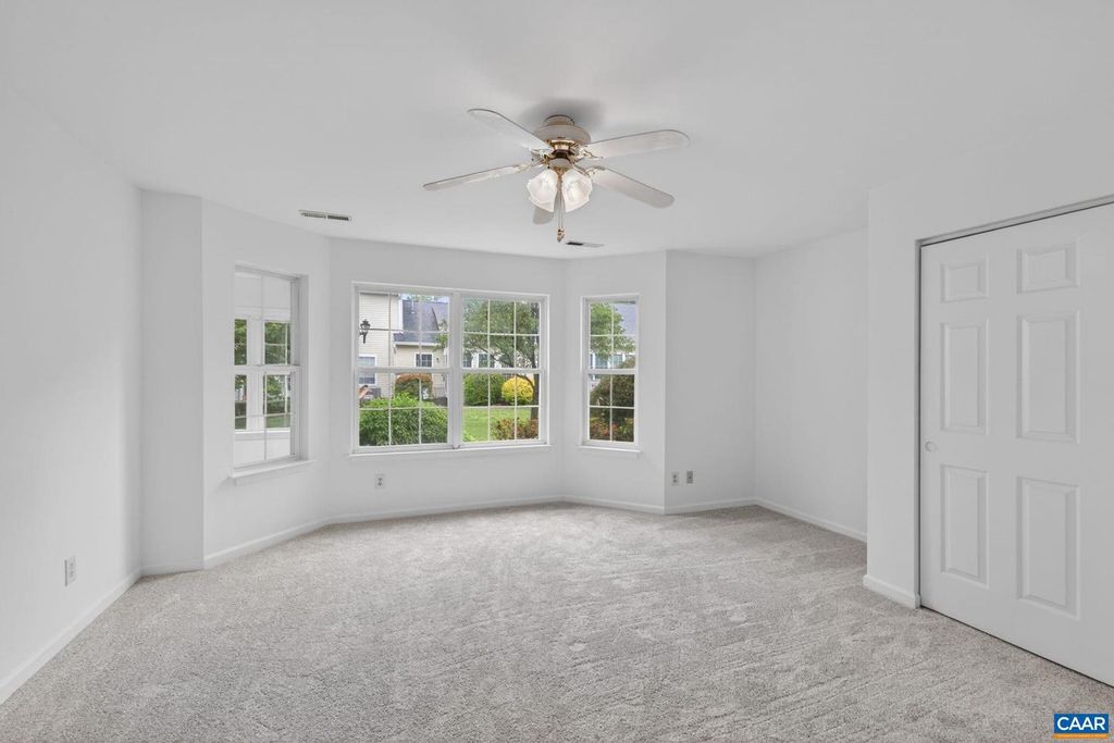 Image 18 of property listing at 1242 GAZEBO CT, Charlottesville, VA 22901
