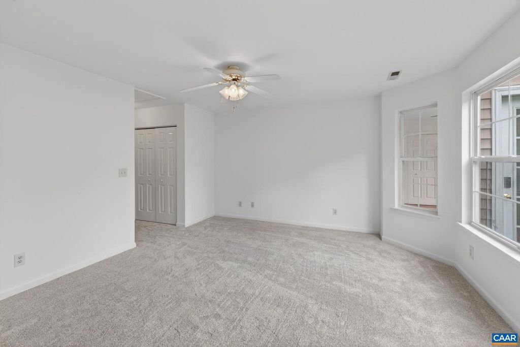Image 19 of property listing at 1242 GAZEBO CT, Charlottesville, VA 22901