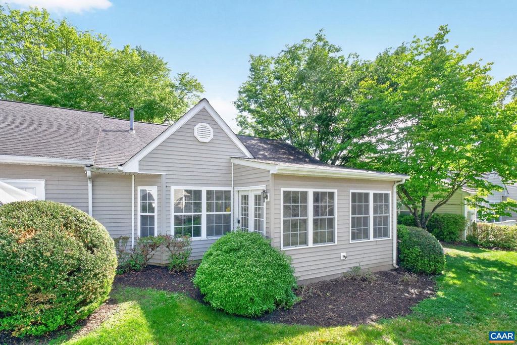 Image 28 of property listing at 1242 GAZEBO CT, Charlottesville, VA 22901