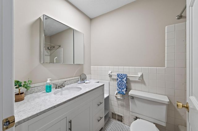 13400 Orchard Road, Minnetonka, MN 55305