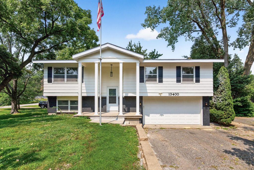 13400 Orchard Road, Hopkins, MN 55305 — photo 2