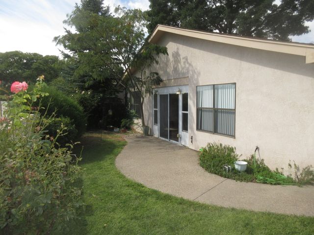 6904 La Costa Drive NE, Albuquerque, NM 87111