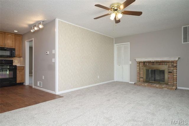 4961 Brookton Way, St Louis, MO 63128