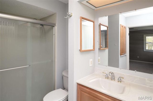 4961 Brookton Way, St Louis, MO 63128