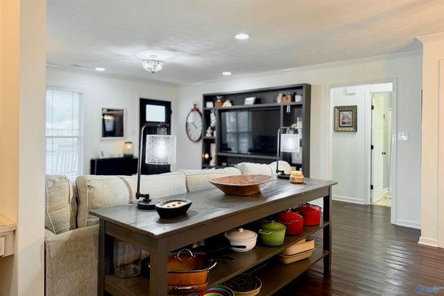 711 Short Street SE, Hartselle, AL 35640