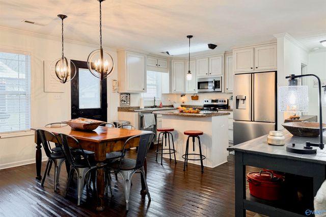 711 Short Street SE, Hartselle, AL 35640