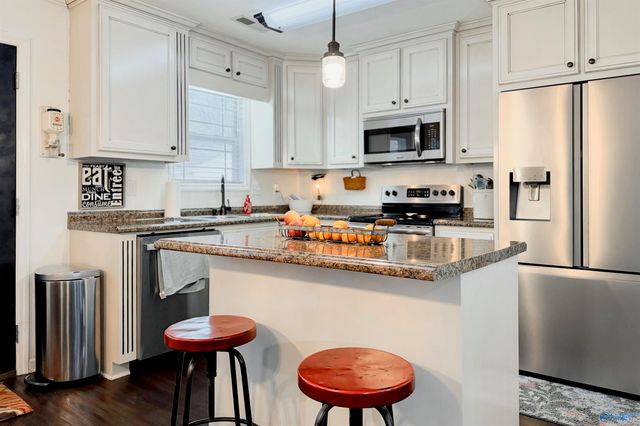 711 Short Street SE, Hartselle, AL 35640