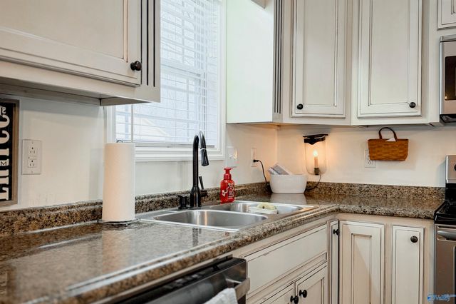 711 Short Street SE, Hartselle, AL 35640