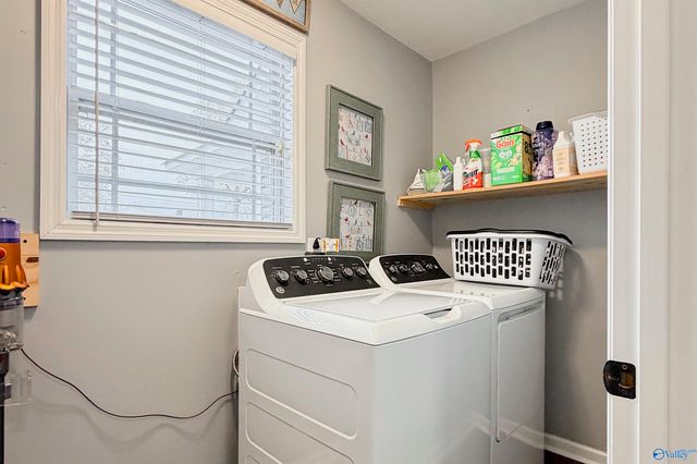 711 Short Street SE, Hartselle, AL 35640