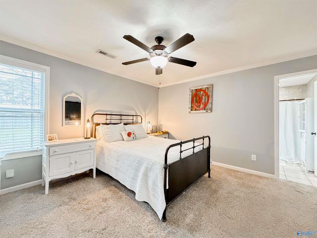 711 Short Street SE, Hartselle, AL 35640