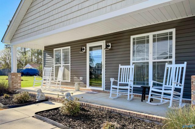 711 Short Street SE, Hartselle, AL 35640