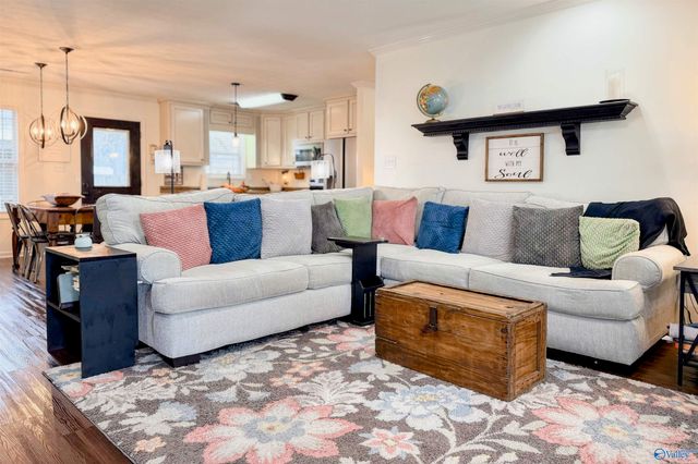 711 Short Street SE, Hartselle, AL 35640