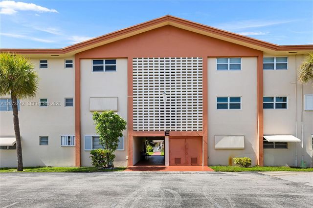 5300 Washington Street E209, Hollywood, FL 33021