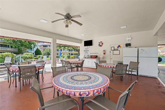5300 Washington Street E209, Hollywood, FL 33021