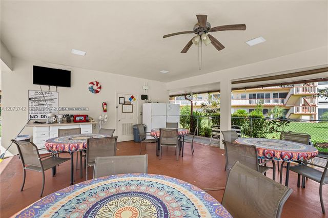 5300 Washington Street E209, Hollywood, FL 33021
