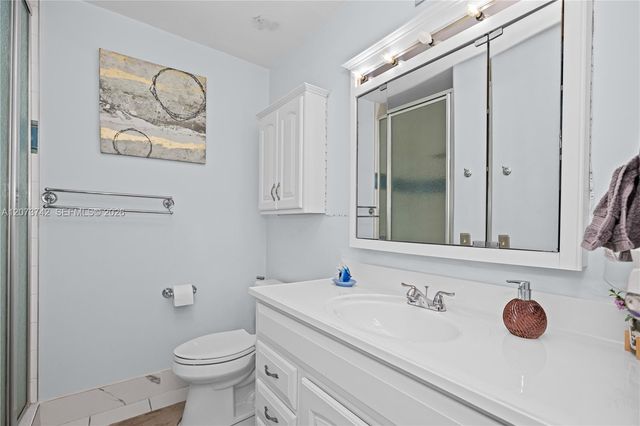 5300 Washington Street E209, Hollywood, FL 33021