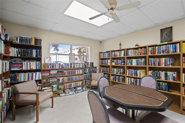 5300 Washington Street E209, Hollywood, FL 33021