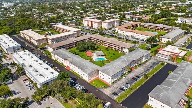 5300 Washington Street E209, Hollywood, FL 33021