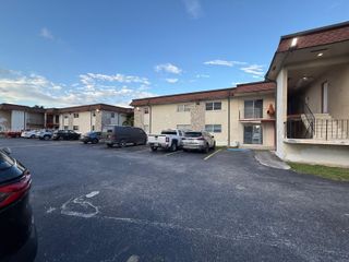 1275 W 35th Street 32B, Hialeah, FL 33012