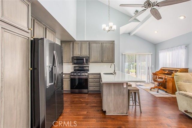 518 S Seminole Circle, Banning, CA 92220