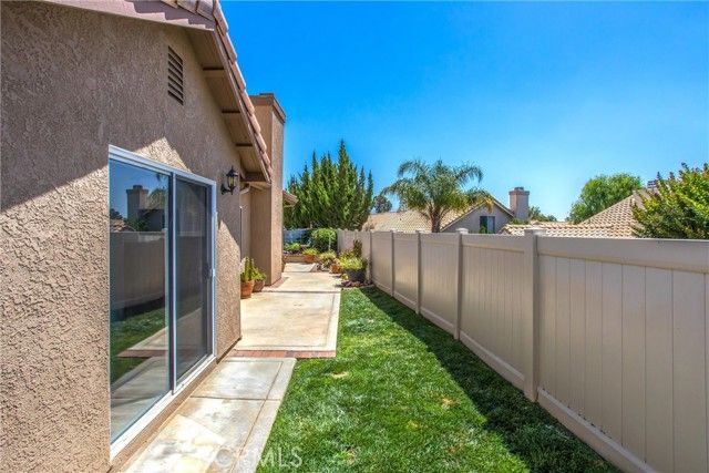 518 S Seminole Circle, Banning, CA 92220