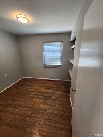 3075 Abbey Street, St Charles, MO 63301