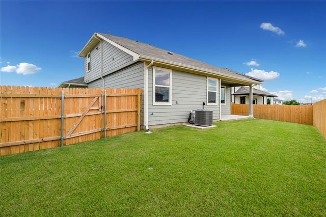 128 Palo Pinto DR, Kyle, TX 78640