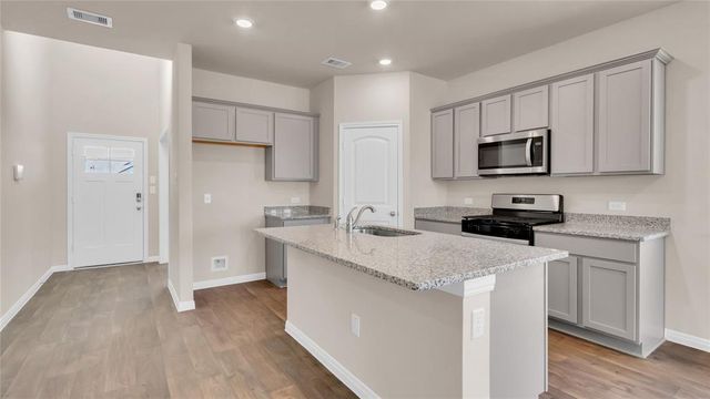 128 Palo Pinto DR, Kyle, TX 78640