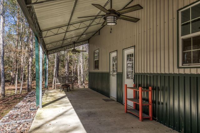 5280 Whitaker Way, Anderson, TX 77830