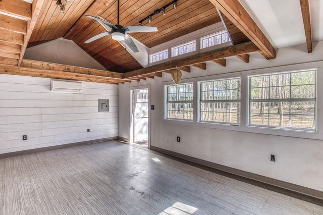 5280 Whitaker Way, Anderson, TX 77830