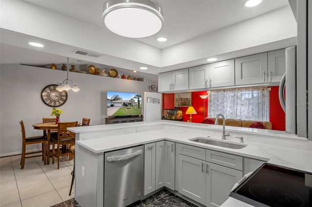 8158 WINDING OAK LANE, Spring Hill, FL 34606