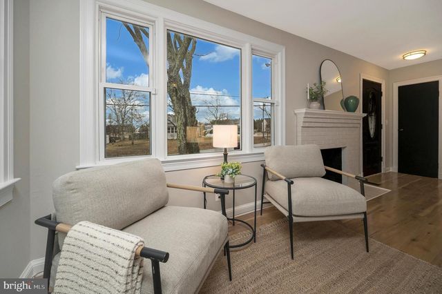 522 WHITE OAK RD, Fredericksburg, VA 22405