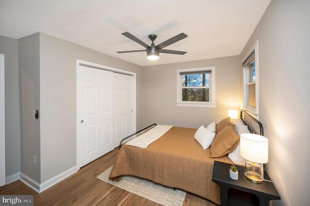 522 WHITE OAK RD, Fredericksburg, VA 22405