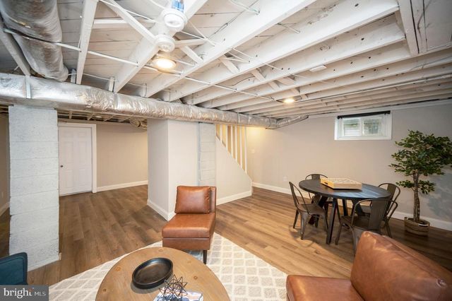 522 WHITE OAK RD, Fredericksburg, VA 22405