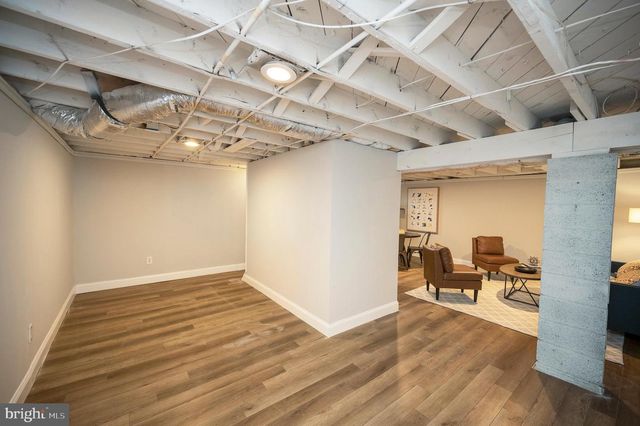 522 WHITE OAK RD, Fredericksburg, VA 22405