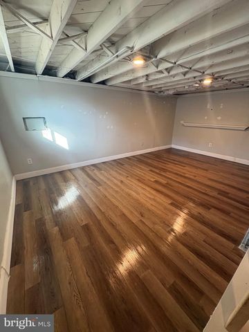 522 WHITE OAK RD, Fredericksburg, VA 22405