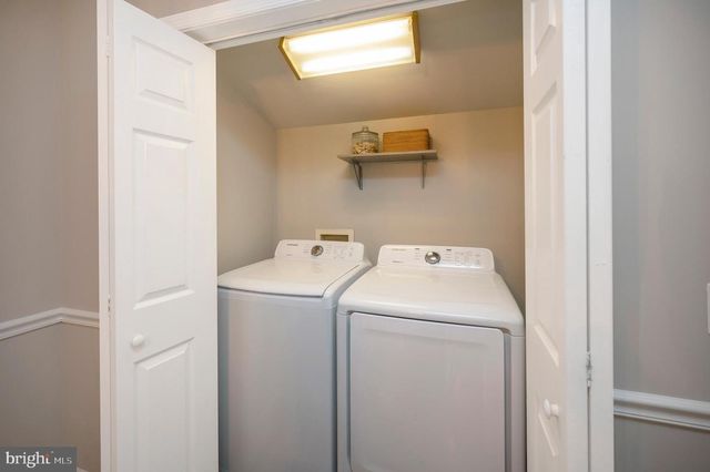 522 WHITE OAK RD, Fredericksburg, VA 22405