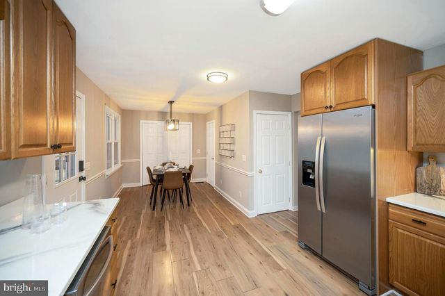 522 WHITE OAK RD, Fredericksburg, VA 22405