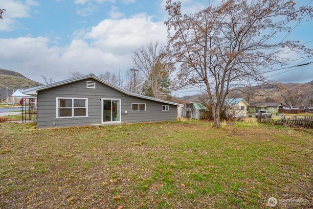 606 Spruce Street, Coulee Dam, WA 99116