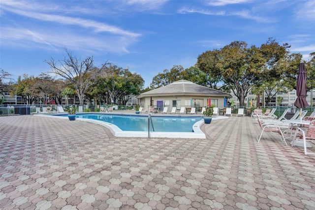 2951 NW 46th Avenue 310, Lauderdale Lakes, FL 33313